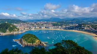 Una vista icónica de San Sebastián, España