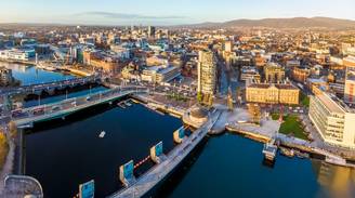 Una vista icónica de Belfast, Reino Unido