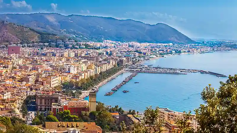 Una vista iconica di Salerno