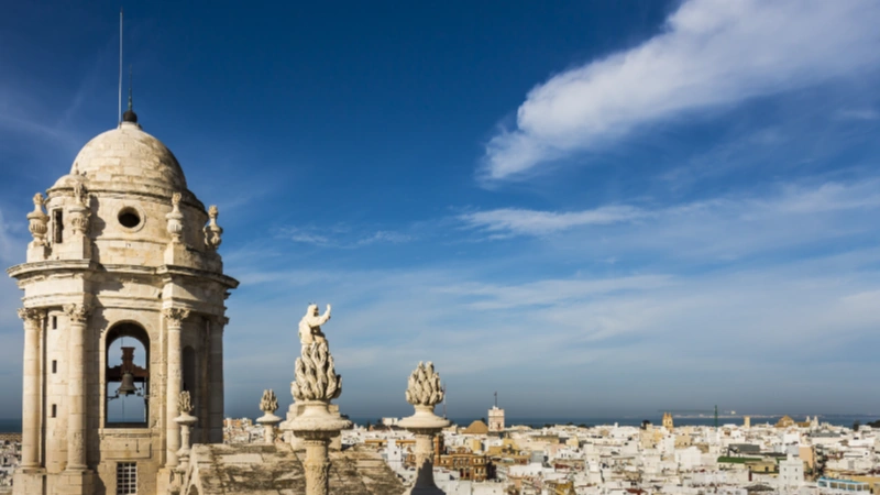 Una vista iconica di Cadice