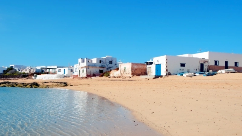 Μια εμβληματική θέα του Λα Γραζιόσα (Καλέτα ντελ Σέμπο)